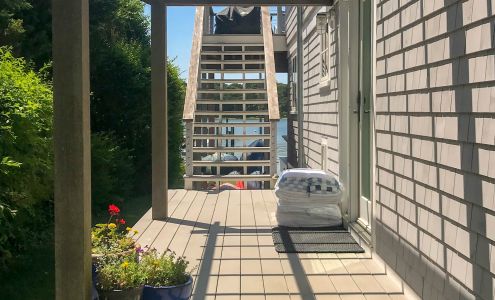 Takemmy Linen Rental Inc West Tisbury