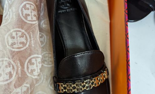 Bee Hive Resale Shop