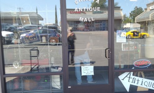 Salley's Shasta Antique Mall
