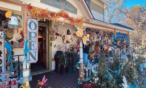 Acorn Cottage Gallery