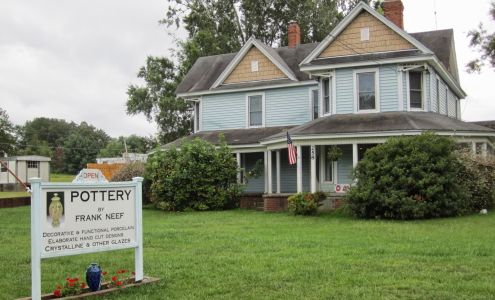 Pottery by Frank Neef