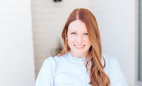 Lauren Kinney - Real Estate Agent with Compass