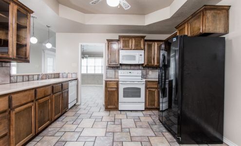 Maria Jones Hall-REALTOR , Vista Real Estate