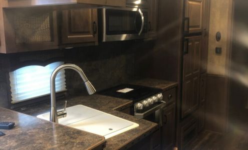 Dixie Horse and Mule Co. - Horse Trailers, Tractors & More Newton