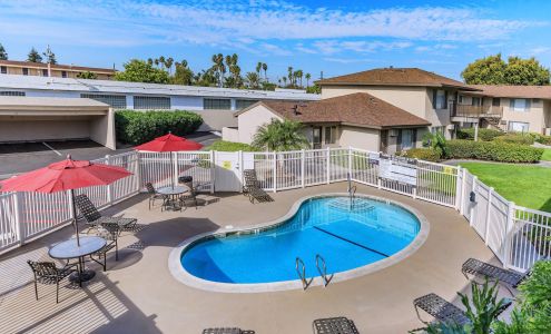 San Carlos & San Juan Apartment Homes