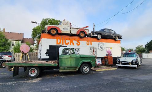Dick's Towing Service Inc.