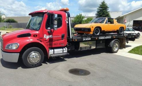 Ryan's Towing