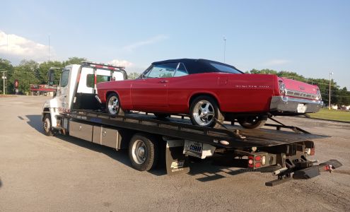 Moneymaker's Wrecker Service