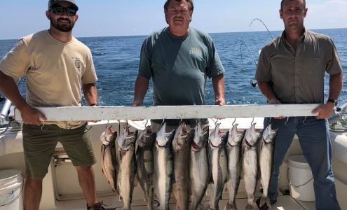 Blue Horizon Sport Fishing Winthrop Harbor
