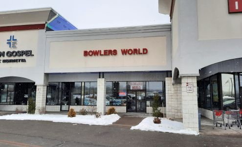 Bowlers World @ 12 X Tech Bowling Supplies