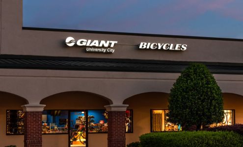 Giant University City