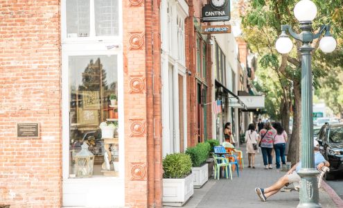 St. Helena Chamber of Commerce & St. Helena Welcome Center