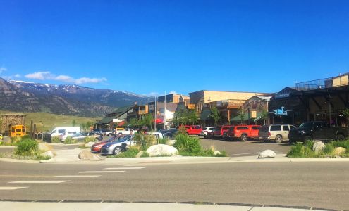 Gardiner, MT Chamber of Commerce Gardiner