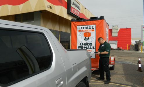 U-Haul at I-225 & Colfax