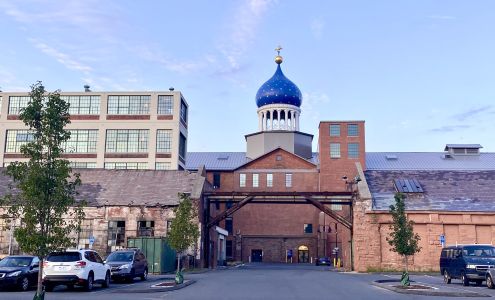 Colt Gateway Apartments