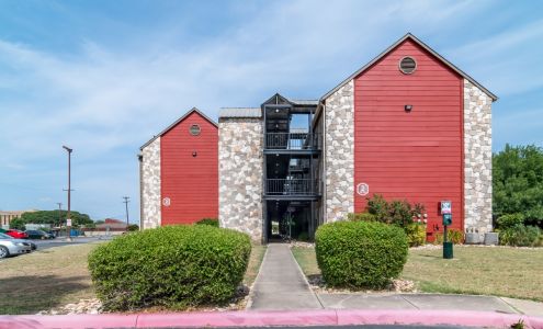 Villa De Oro Apartments