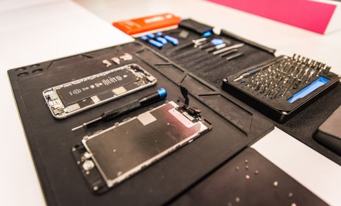 Cellenials Phone Repair