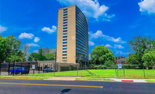 The Park View at 320