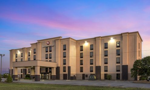 Best Western Plus Jonesboro Inn & Suites