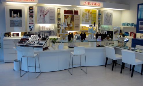 Handy Store Fixtures