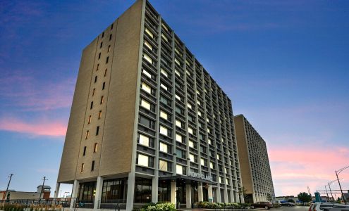 Mont Clare Apartments