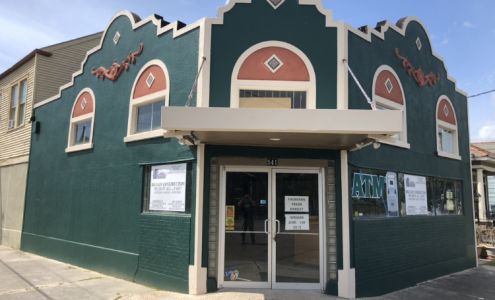 Faubourg Fresh Market