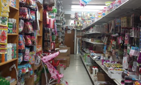 Jackson Height 99¢ & Up