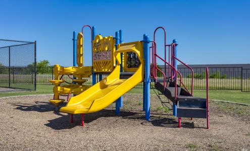 Greens of Hickory Trail Apartments