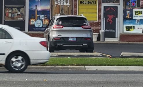 Palos Tobacco & Liquor