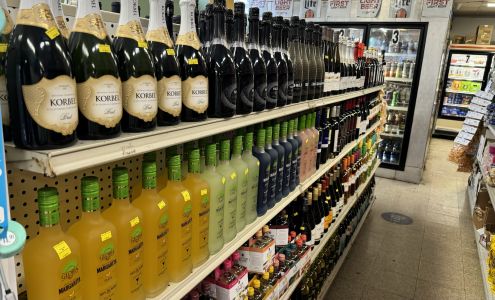 Family Corner Market