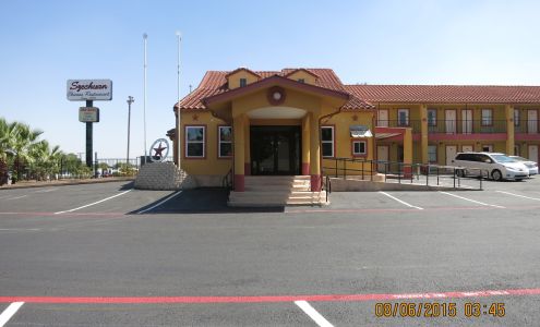 Taylor Village Inn and Suites