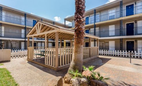 Westward Square Apartments