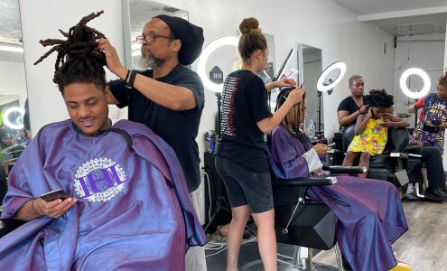 Luxury Hair Lounge Atl