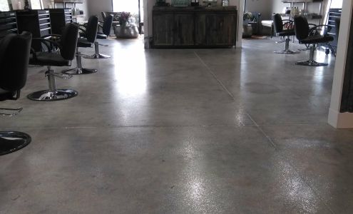 Fifth And Mae Salons