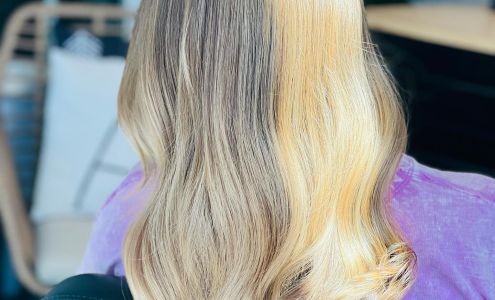 Ashlee Elizabeth Salon 101 S Main St UNIT 2, Hiawassee Georgia 30546