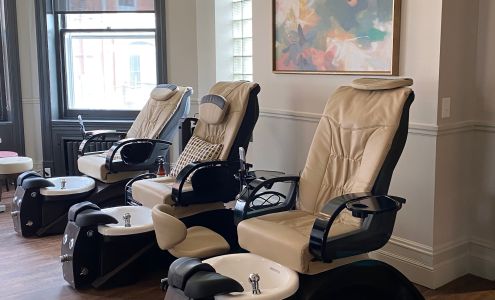 Ladue Nails and Spa CWE