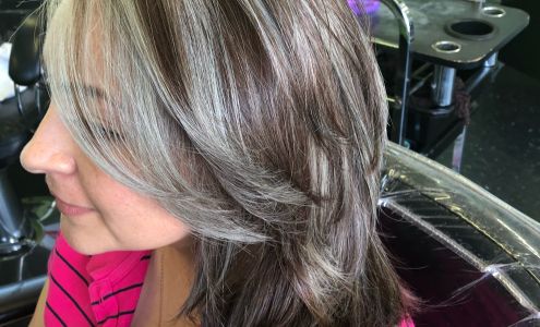 Nube's Beauty Salon Unisex