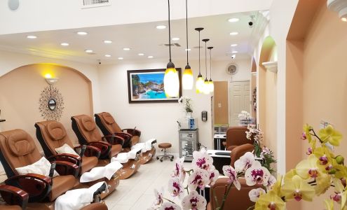 Champagne Nails and Spa