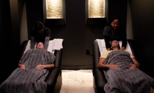 Utopia Foot & Shoulder Massage