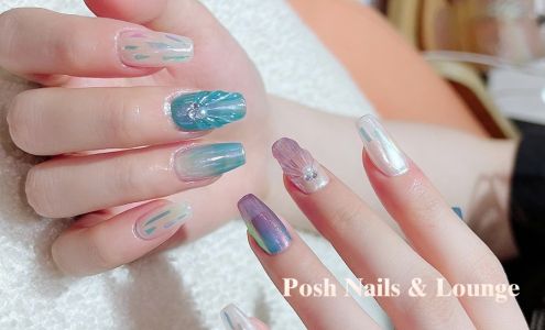 Posh nails lounge