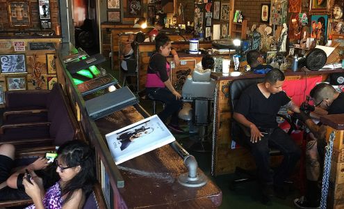 Lavish Tattoo Company