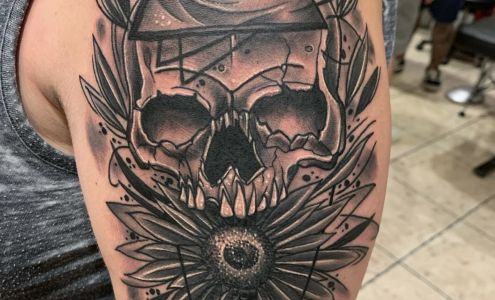 Phat Tats Tattoo & Body Piercing Studio 3920 S Padre Island Dr #204, Corpus Christi Texas 78415