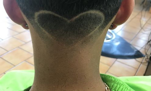 MC Deluxe - Professional Barbershop 484 E 14th St, San Leandro California 94577