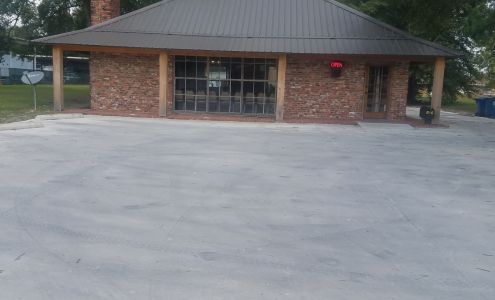 gg's Barber Shop 518 Roberts Ave, Jennings Louisiana 70546