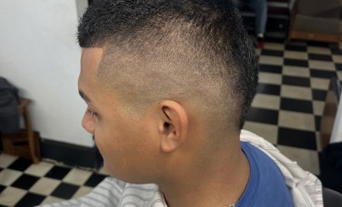 B & H Barber Shop 512 S Norwood St, Wallace North Carolina 28466