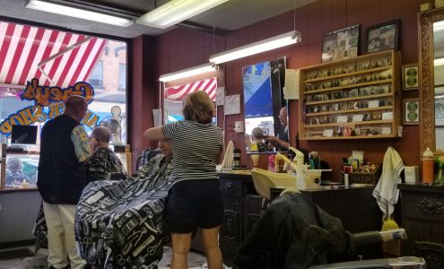 Grey's Barbershop 10552 Main St, Hayward Wisconsin 54843