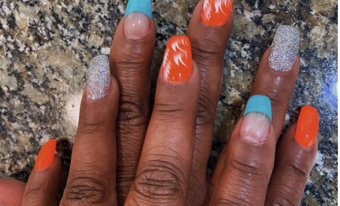 Hollywood Nails & Spa