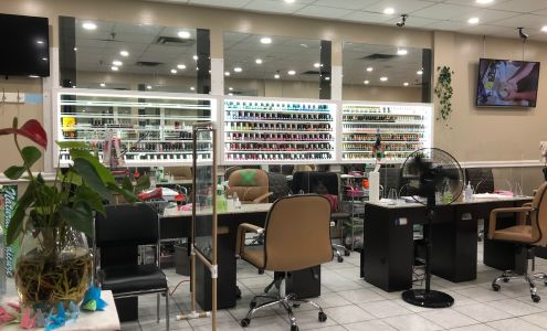 Top Ten Nails (Thornhill)