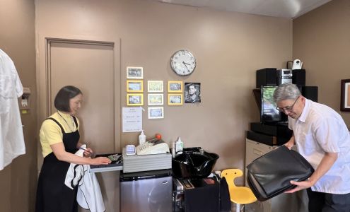 The Cove Barbershop 445 Dollarton Hwy N, North Vancouver British Columbia V7G 1M9