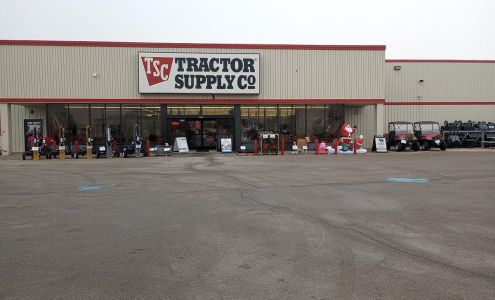 Tractor Supply Viroqua